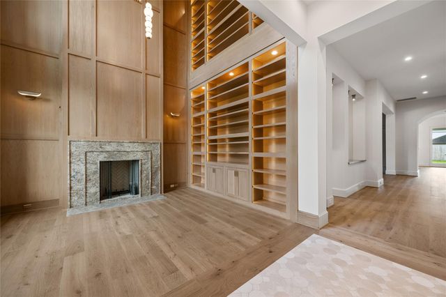 891 W 41st Street, Houston, TX 77018