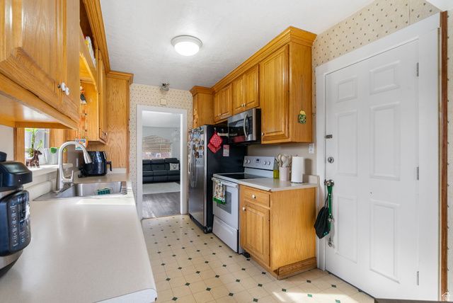 1575 E 3350 S, Salt Lake City, UT 84106