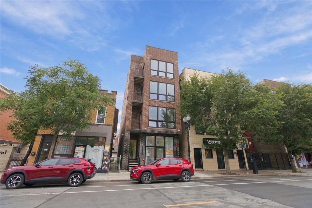 1313 W Taylor Street 3R, Chicago, IL 60607