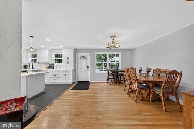 74 BARBERRY LN, Churchville, PA 18966