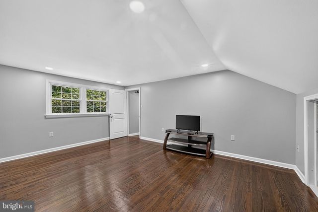 74 BARBERRY LN, Churchville, PA 18966