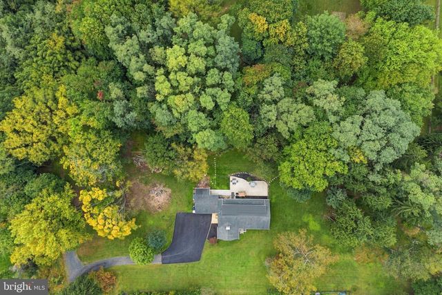 74 BARBERRY LN, Churchville, PA 18966