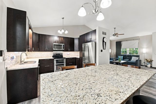 2811 Stonewall Lane, Joliet, IL 60435