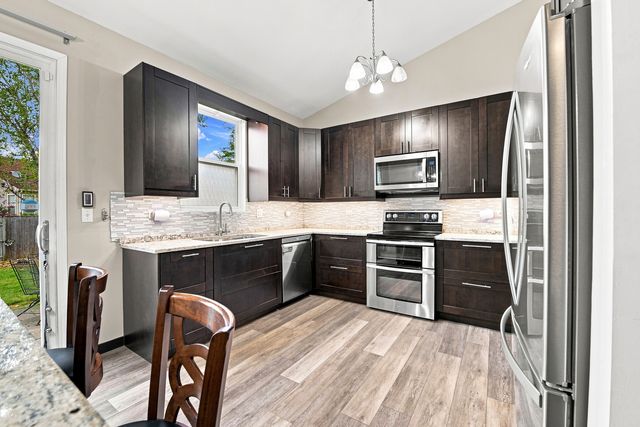 2811 Stonewall Lane, Joliet, IL 60435