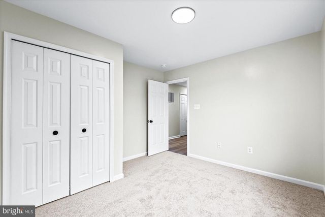 12 LAKESIDE DR, Stafford, VA 22554