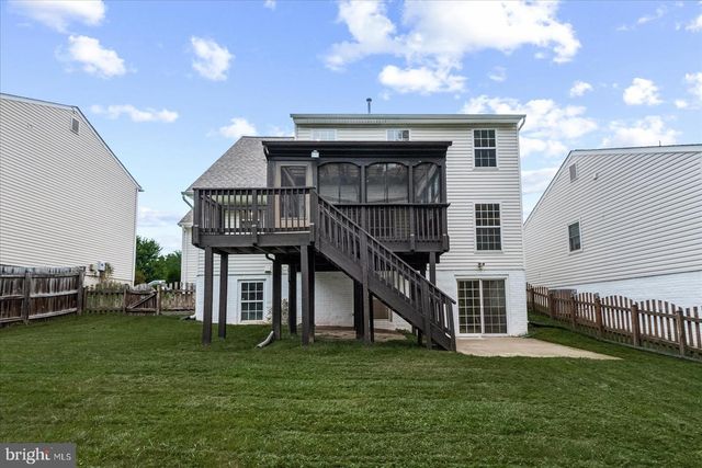 12 LAKESIDE DR, Stafford, VA 22554