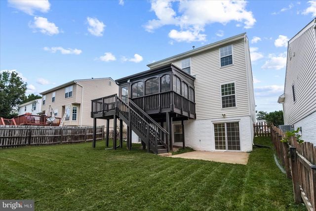 12 LAKESIDE DR, Stafford, VA 22554