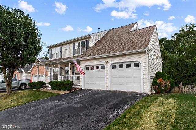 12 LAKESIDE DR, Stafford, VA 22554