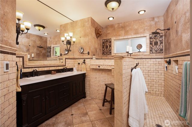 9009 166th Street Ct E, Puyallup, WA 98375