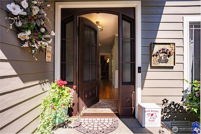 9009 166th Street Ct E, Puyallup, WA 98375
