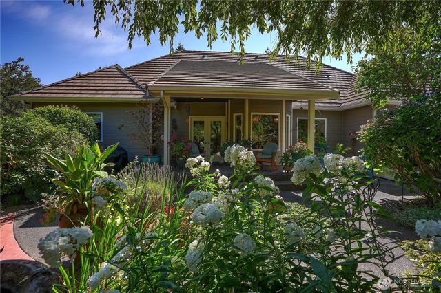 9009 166th Street Ct E, Puyallup, WA 98375