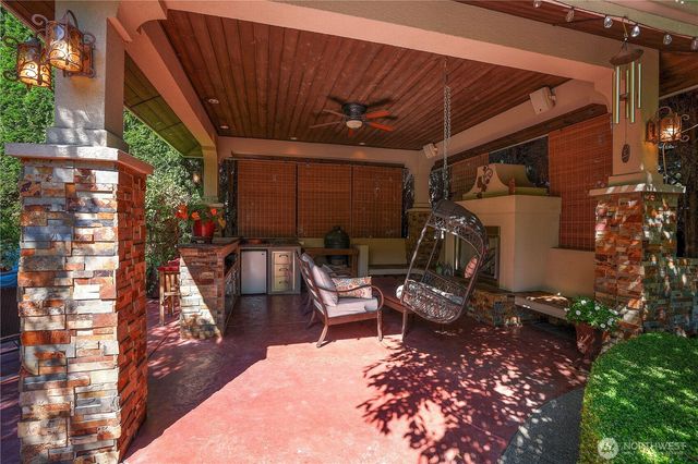 9009 166th Street Ct E, Puyallup, WA 98375
