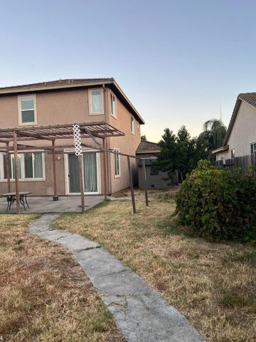 7021 Walter Avenue, Sacramento, CA 95828