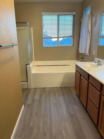 7021 Walter Avenue, Sacramento, CA 95828