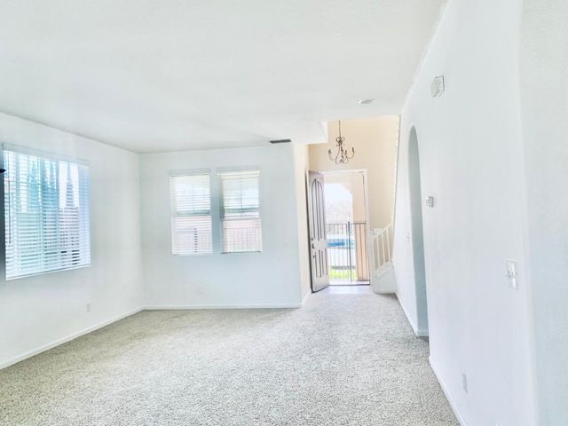 7021 Walter Avenue, Sacramento, CA 95828