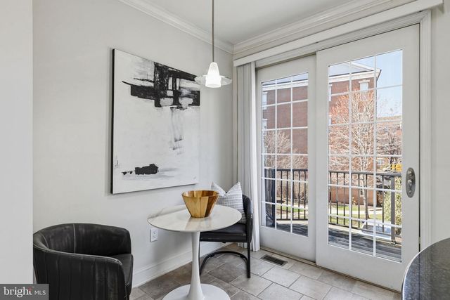 203 SURGEON GENERALS CT, Philadelphia, PA 19146