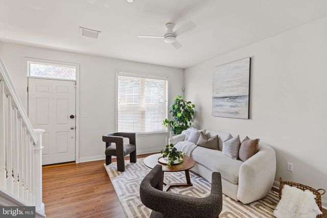 203 SURGEON GENERALS CT, Philadelphia, PA 19146