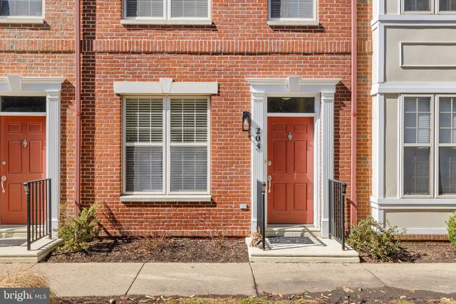 203 SURGEON GENERALS CT, Philadelphia, PA 19146