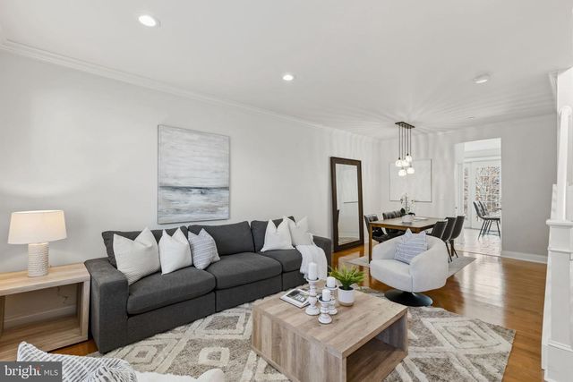 203 SURGEON GENERALS CT, Philadelphia, PA 19146