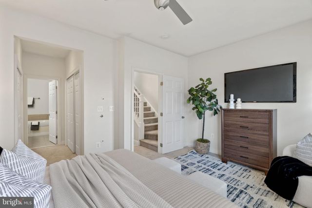 203 SURGEON GENERALS CT, Philadelphia, PA 19146