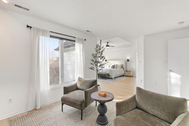 5830 Coachlight Court, West Des Moines, IA 50266