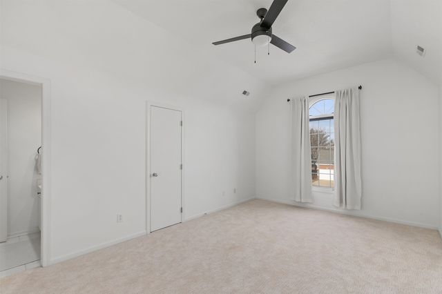 5830 Coachlight Court, West Des Moines, IA 50266