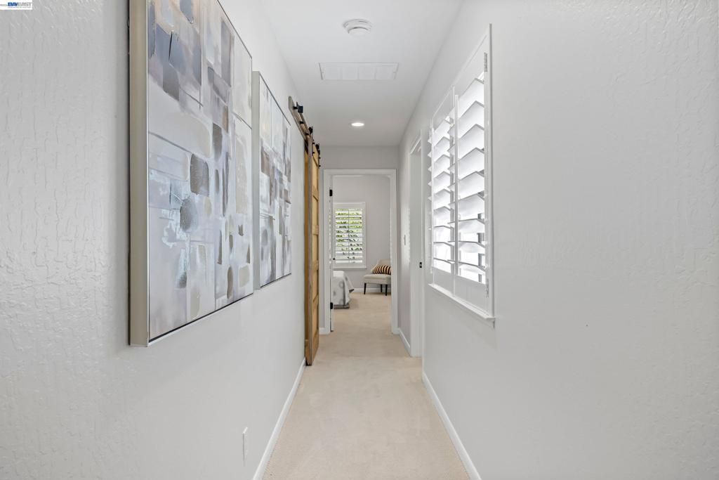 Image 25 of property listing at 328 S Eagle Nest Ln, Danville, CA 94506