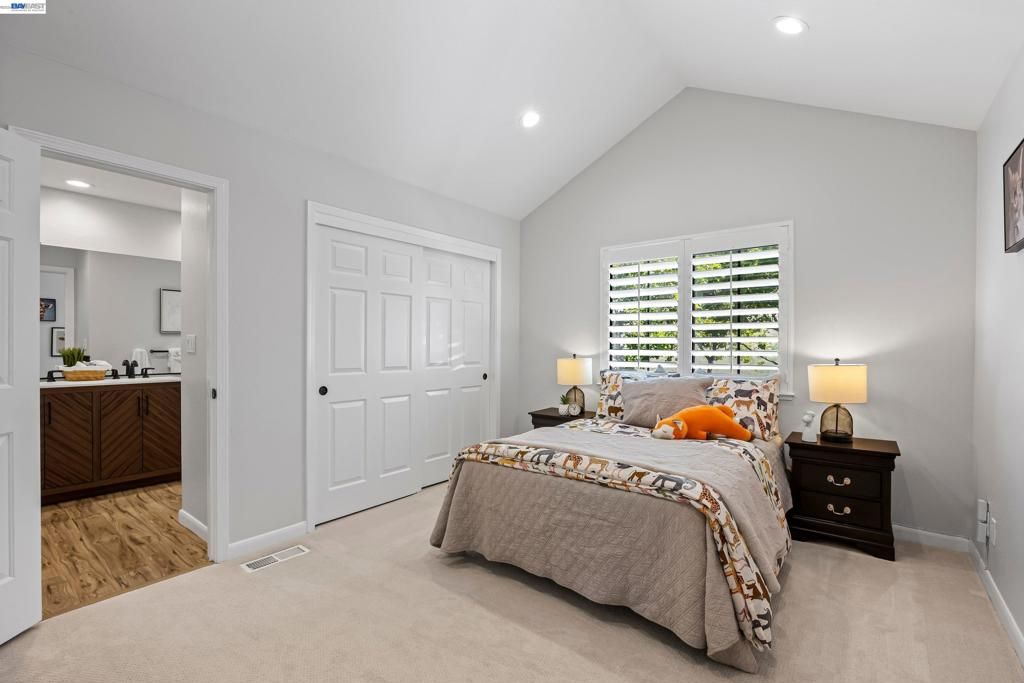 Image 26 of property listing at 328 S Eagle Nest Ln, Danville, CA 94506