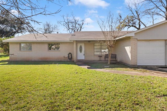 238 Sleepy Hollow Drive, Lake Jackson, TX 77566