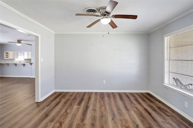 238 Sleepy Hollow Drive, Lake Jackson, TX 77566