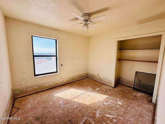 8206 Loma Vista Place, El Paso, TX 79907