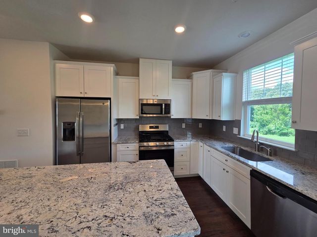 1802 BOULDER DR, Downingtown, PA 19335