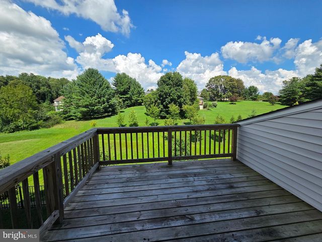 1802 BOULDER DR, Downingtown, PA 19335