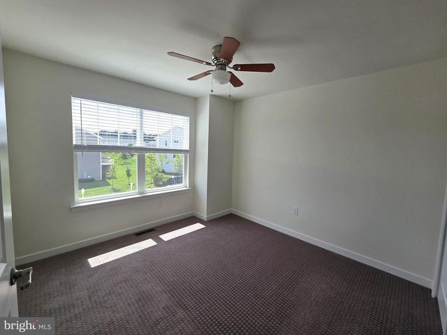1802 BOULDER DR, Downingtown, PA 19335