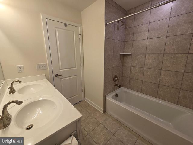 1802 BOULDER DR, Downingtown, PA 19335