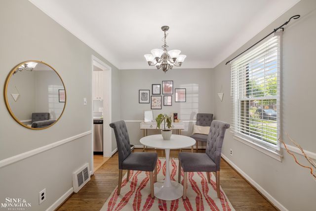 20879 Hunt Club Drive, Harper Woods, MI 48225