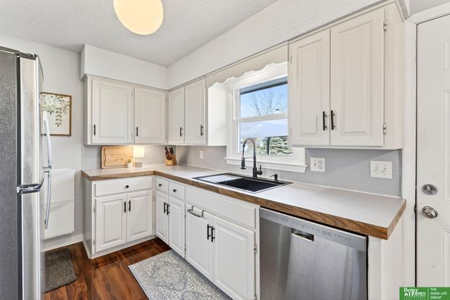 6409 N 63 Street, Omaha, NE 68104