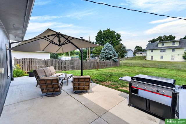 6409 N 63 Street, Omaha, NE 68104