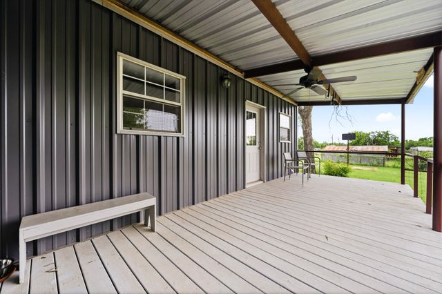 119 Avenue A, Walnut Springs, TX 76690