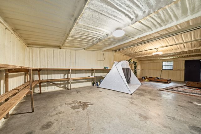 119 Avenue A, Walnut Springs, TX 76690