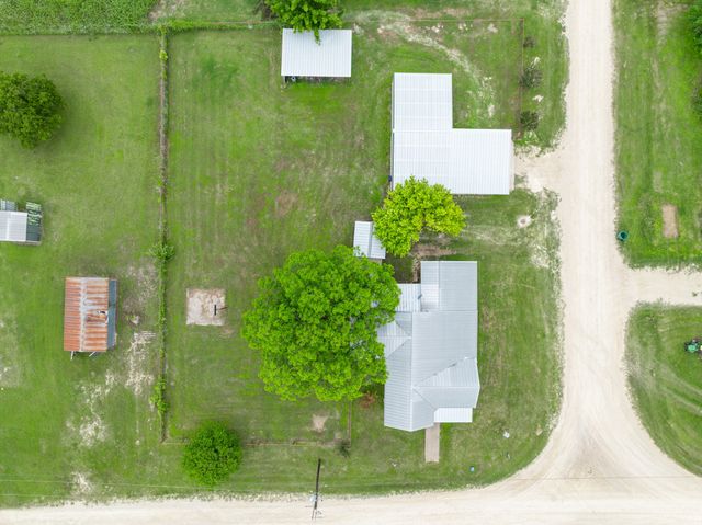 119 Avenue A, Walnut Springs, TX 76690