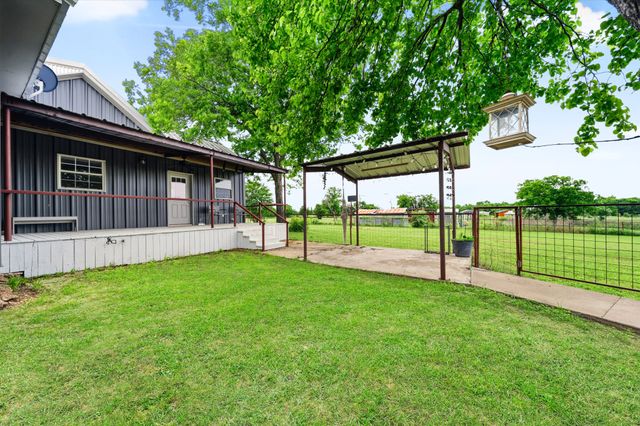 119 Avenue A, Walnut Springs, TX 76690