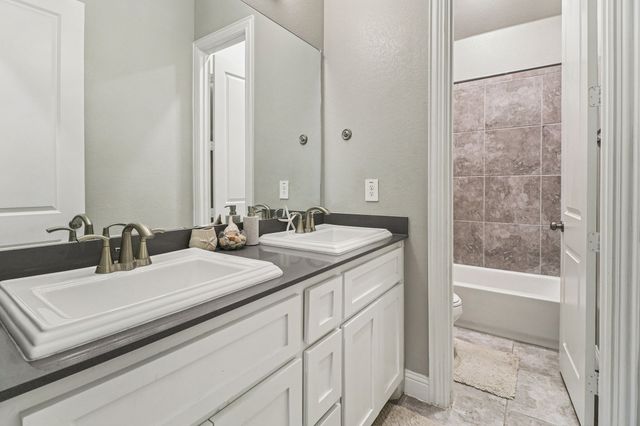 1006 Foxhall Drive, Rockwall, TX 75087