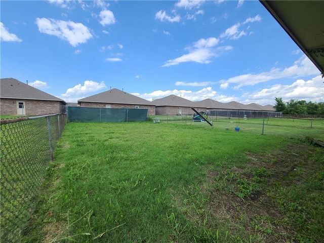 163 Barrett Place, Edmond, OK 73003