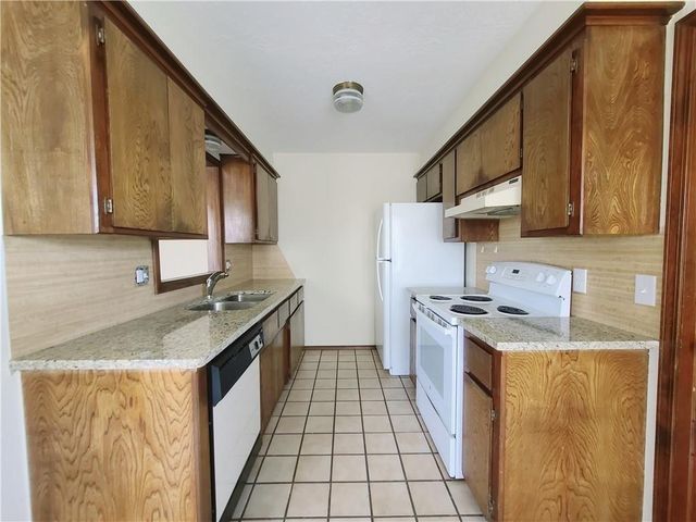 163 Barrett Place, Edmond, OK 73003