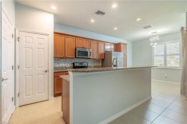 8459 Benelli CT, Naples, FL 34114