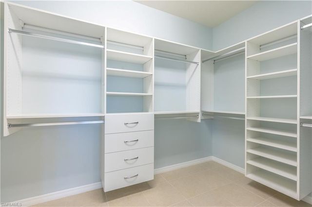 8459 Benelli CT, Naples, FL 34114