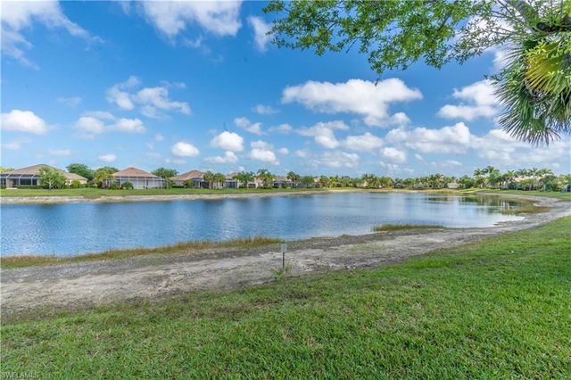 8459 Benelli CT, Naples, FL 34114