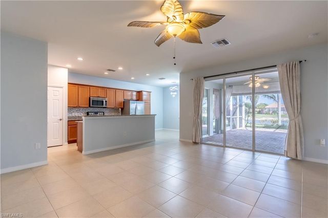 8459 Benelli CT, Naples, FL 34114