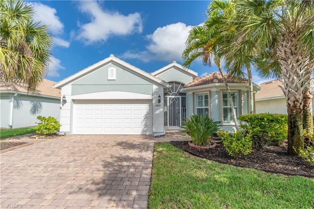 8459 Benelli CT, Naples, FL 34114